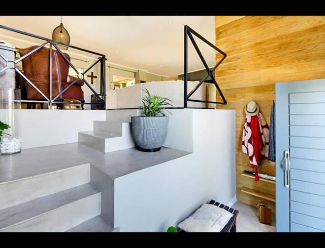 5 BEDROOM HOUSE FOR SALE IN HELDERRAND